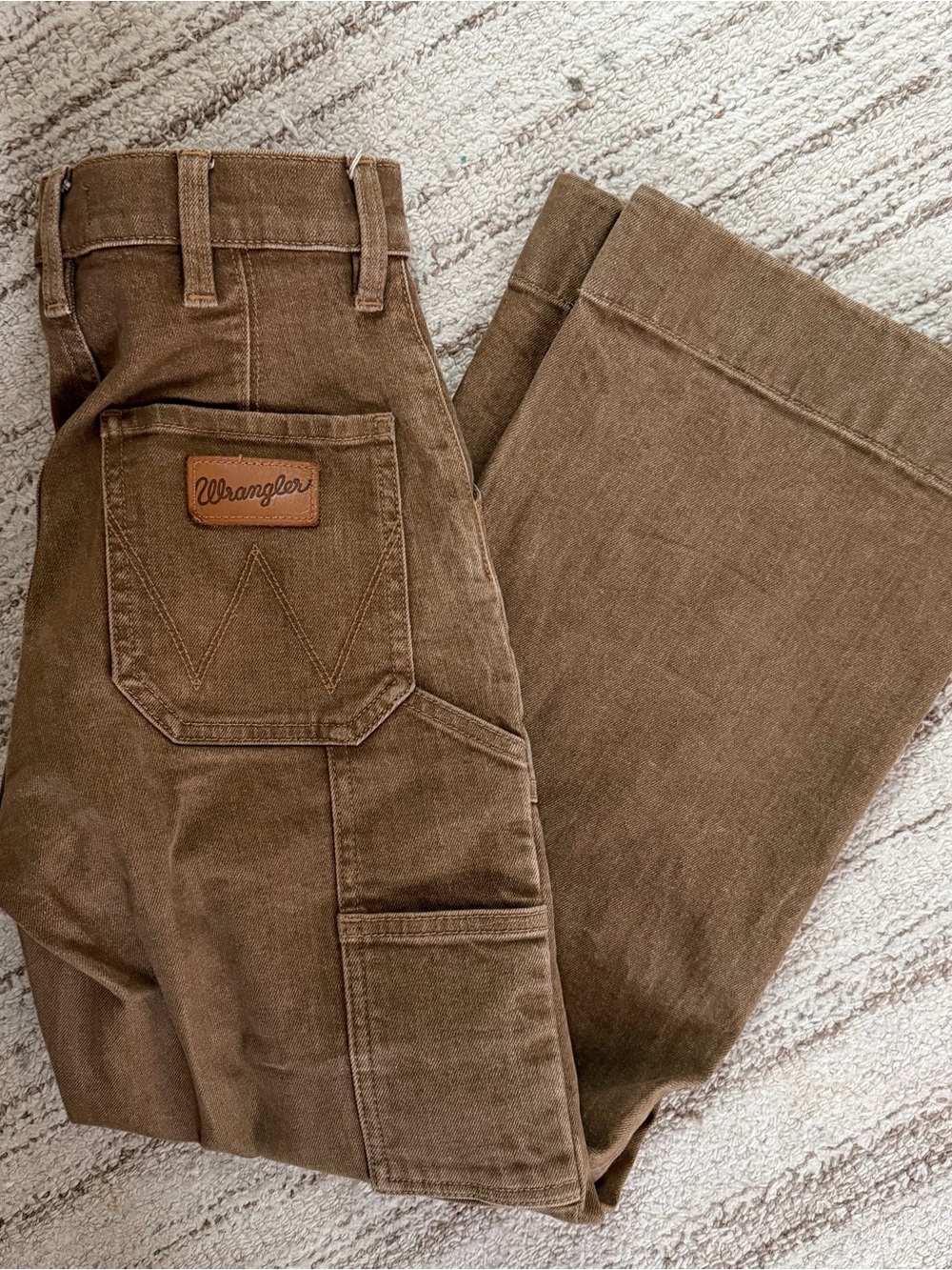 Wrangler Wide Leg Crop Utility Jean in Falcon Brown - Picture 3 of 6